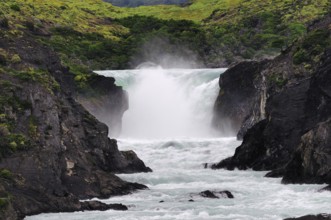 Salto Grande, Torres del Paine near Puerto Natales, Región de Magallanes y de la Antártica Chilena,