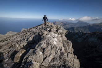 Direct route to Morro den Pelut, 1323 metres (Puig Major), Escorca, Majorca, Balearic Islands,
