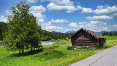 Barn on the panorama trail from Krün to Mittenwald with Schmalensee lake