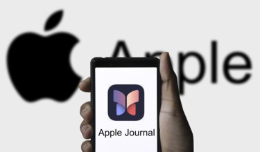 Apple Journal logo on smartphone