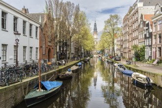 Oudezijds Voorburgwal channel, Amsterdam, Netherlands