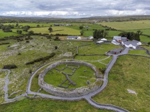Caherconnell Fort, year 500, fortress inhabited until the end of the 16th century, The Burren,