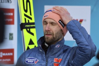 Shit, the tour victory is gone: Pius Paschke (SC Kiefersfelden) at the New Year's Ski Jumping 73rd
