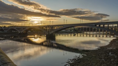 Royal Tweed Bridge and Royal Border bridge in the background, leading over the River Tweed in