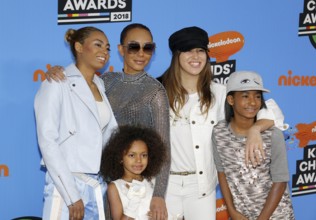 Mel B, Madison Brown Belafonte, Angel Iris Murphy Brown and Phoenix Chi Gulzar at the Nickelodeon's