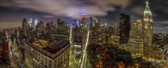 Manhattan Skyline and the Empire State Building, at night. New York, USA, North America
