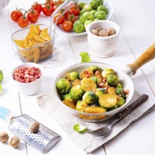 Roasted Brussels sprouts with honey and sesame seeds from the oven
