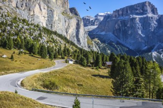 Indian summer in the Tyrol. The concept of extreme and ecological tourism. Impressive ridge of