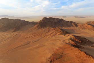 Hot air balloon ride over the Namib in the Namib-Naukluft National Park in Namibia