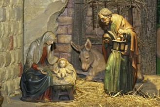 Nativity figures