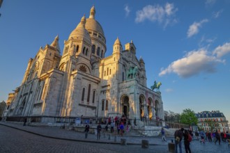 Sacré Cœur Basilica, Montmartre, Paris, France, Western Europe, Europe