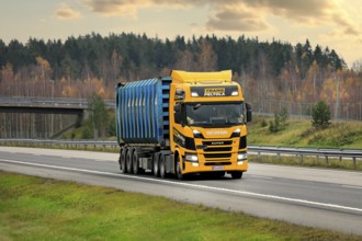 Next Generation Scania R500 truck of TransPeltola Oy hauls Bruhn Spedition cargo container on