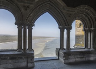 Mont-Saint-Michel, monastery hill, early Gothic cloister 1225-1228, late Romanesque - early Gothic