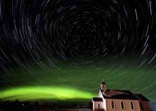 Aurora Borealis in Saskatchewan night photography Church