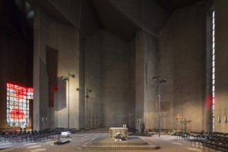 Interior, view to the altar, on the left the sacrament chapel