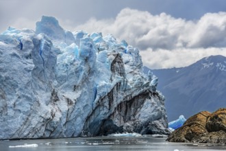 Perito Moreno Glacier, glacier tongue, glacier break, Los Glaciares National Park, Santa Cruz,