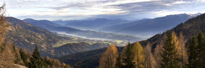 View from the Bergfriedhütte towards Lake Millstätter See, Carinthia, Austria, Europe