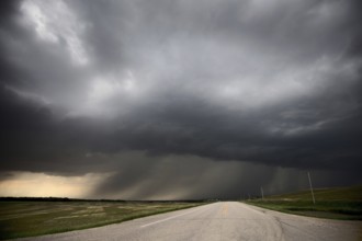 Prairie Storm Clouds Canada Saskatchewan Summer Warnings