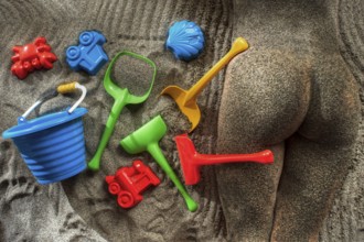 Memories of summer games with the sand of the sea