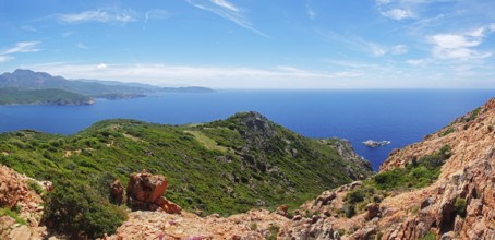Panoramic view on the ascent to the