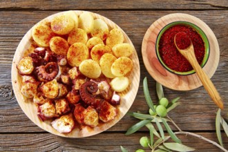 Tapas Pulpo a Feira with octopus potatoes gallega style and paprika recipe from Spain