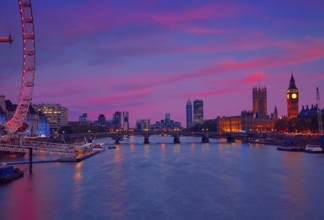 London sunset skyline Bigben and Thames river