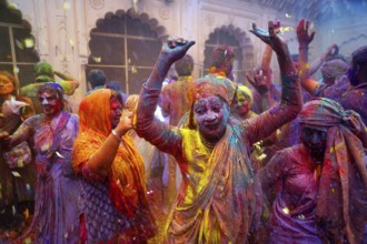 Widows celebrating Holi festival Gopinath temple, Uttar Pradesh, India, Asia