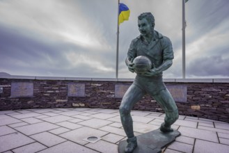 Bronze statue of Mick O'Dwye Irish sporting champion, County Kerry, Waterville, Ireland, United