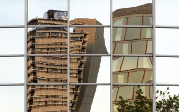 Bonn, government district (federal district, parliamentary district), Langer Eugen tower block as a