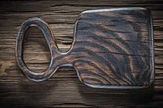 Single dark vintage wood chopping board
