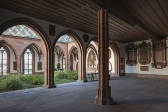 Basel, cathedral (Basel Minster), hall and small cloister