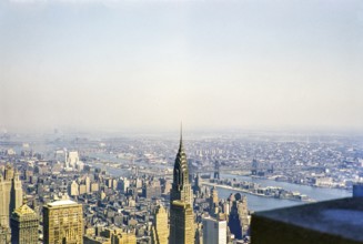 View from Empire State Building over Chrysler Building to East River, Roosevelt Island, Queensboro