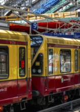 S-Bahn, platform and construction work at Berlin Ostbahnhof, Friedrichshain, Berlin, Germany,