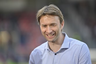 Managing Director Sport Simon Rolfes Bayer 04 Leverkusen Portrait smiles Voith-Arena, Heidenheim,