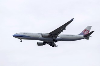 Aircraft China Airlines, Airbus A330-300, B-18317