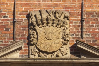 Stadtwappen am Amtgericht, Altstadt, Jever, Ostfriesland, Niedersachsen, Deutschland