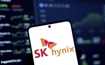 SK hynix logo is displayed on smartphone. SK Hynix Inc is a South Korean semiconductor company.