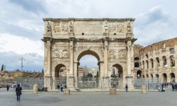 A picture of the Arch of Constantine