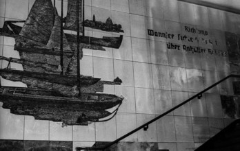 GDR, Berlin, 17 June 1990, Potsdamer Platz S-Bahn station, 28 years of ghost station, wall mosaic,