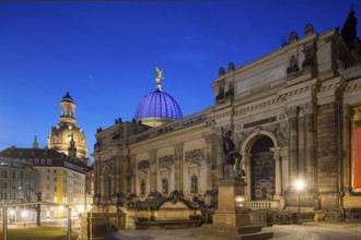 Brühl's Terrace with Church of Our Lady, Semper Monument, Fama Dome and Art Gallery in the Lipsius