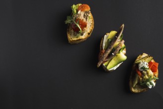 Palatable open sandwiches black