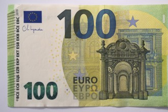 Symbol photo for cash, 100 euro note, North Rhine-Westphalia, Germany, Europe
