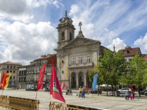 Basilica church of Saint Peter, Largo do Toural, Toural square, city of Guimaraes, northern