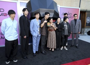 Kim Ji-yong, Park Sung Hoon, Lee Byung-hun, Hwang Dong-hyuk, Kang Ae-shim, Chae Kyoung-sun, Nam