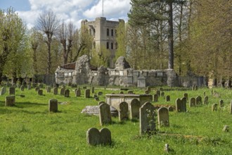 Norman tower, also called church gate, graveyard, gravestones, Bury St Edmunds, West Suffolk,