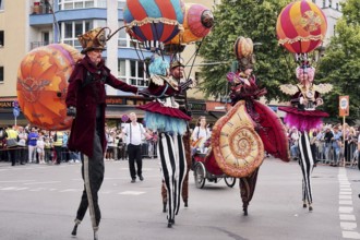 Carnival of Cultures, parade from Frankfurter Allee / corner of Proskauer Straße to Karl-Marx-Allee