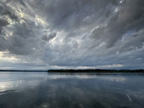 Evening mood, many clouds, Lake Starnberg, Bavaria, Germany, Europe