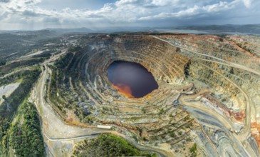 Aerial view of Corta Atalaya open pit mine, copper mine, Rio Tinto, Minas de Rio Tinto, Andalusia,