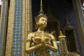 Wat Phra Kaeo temple, old royal palace, Bangkok, Thailand, Asia