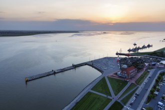 View from above of Seebäderkaje, Weser estuary and harbour worlds, dusk, Bremerhaven, Bremen,